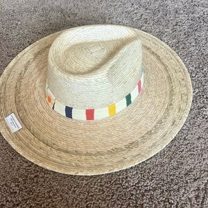 NWT Sunshine Tienda Hat